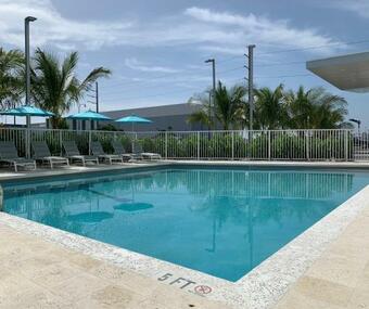 Hotel Wyndham Garden Miami International Airport