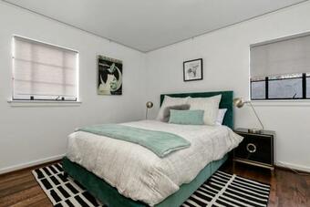 Apartamento Classic Luxury With A Quick Walk To Downtown Cuisine