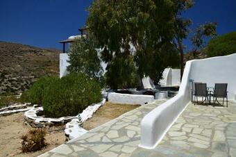 Hostal Camares
