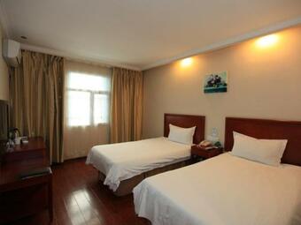Greentree Inn Hebei Zhangjiakou Xuanhua Bus Station Shell Hotel