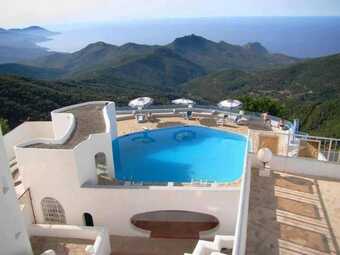 Hotel El Mountazah