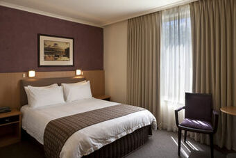 Best Western Plus Travel Inn Hotel