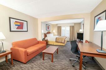 Hotel Wingate By Wyndham Charlotte Airport I-85/i-485