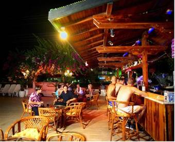 Oasis Hotel