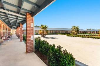 Marulan Motor Inn