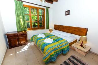 Villa Mylos