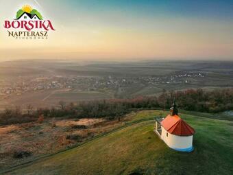 Hostal Borsika Napterasz Pihen?h�z