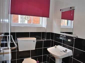 Hostal The George