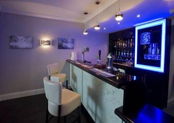 Caerwylan Hotel