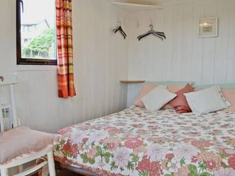 Log Cabin