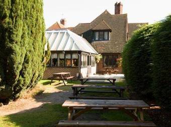 Ely Hotel