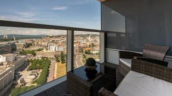 Apartamento Panorama - Sunset And Castle View, 22nd Floor, Garage, AC