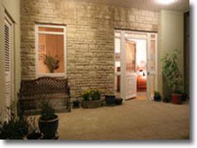 Hostal Portland Lodge