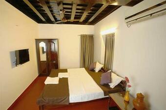 Hotel Pna Resort