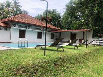 Villa Paregedara