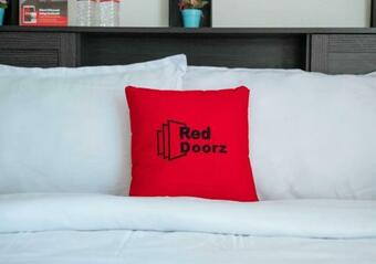 Hotel Reddoorz Plus Park-lay Suites Kidapawan City