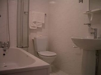 Britannia Inn Hotel