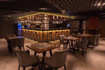 Coro Hotel