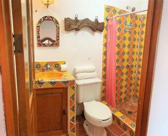 Hostal Casa Rosa Mexiquito - Guest House