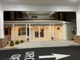 Hotel Country Inn Of Hazlet