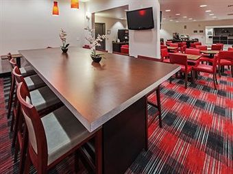 Hotel Country Inn & Suites By Carlson - Dfw Airport South Irving