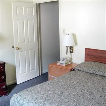 Country Inn Motel