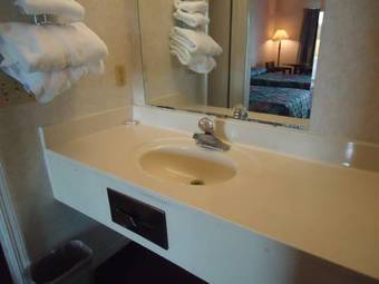 Welborn Motel - Hamptonville