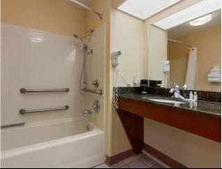 Motel Baymont Inn & Suites - Dunn