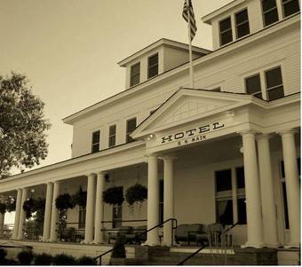 The Sacajawea Hotel