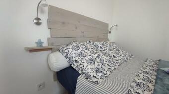 Au Pied Du Mur