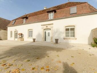 G�te Saint-usage, 5 Pi�ces, 8 Personnes - Fr-1-543-118