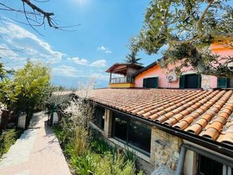 Bed & Breakfast Abruzzo, Villa Privata Nel Parco Della Majella, A Place2be!