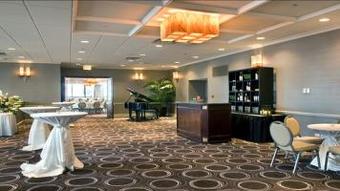 Hotel Holiday Inn Mart Plaza
