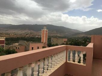 Yassmine Apartment