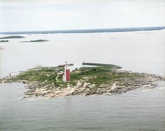 Hotel Kylm�pihlaja Lighthouse