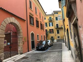 Verona's Apartment Near The Arena