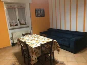Un Nido Sul Lago