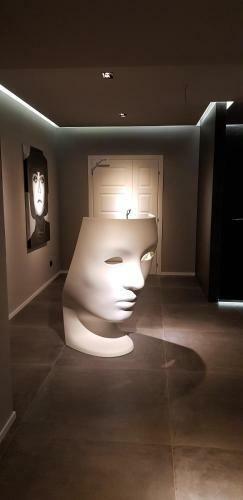 2leonimhotel