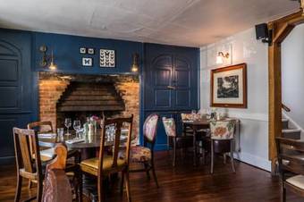 Hotel The Lamb Inn