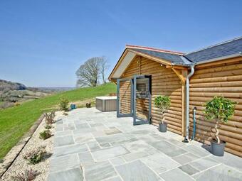 Woodland View Lodge
