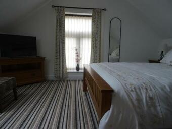 Lowlands Cottage
