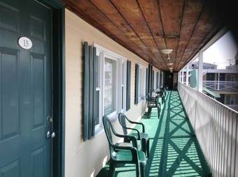 Tides Motel