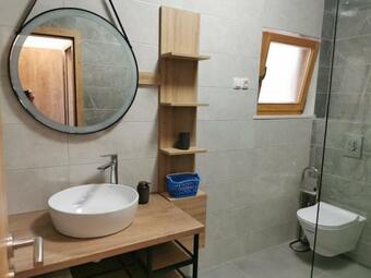 Apartman Kne?e