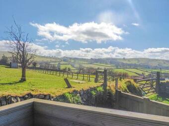 Higher Rowes Farm