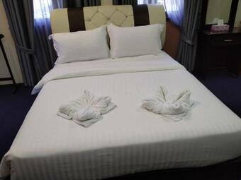 Hotel Maidam Inn