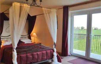 Holiday Home Apple Blossom House