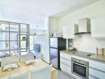 Hostal Room In Apartment - Boutic Studio Veaudreuil Rigaux Oka - Studio 117