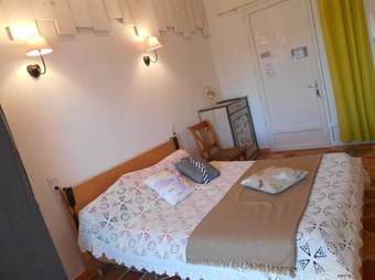 Hostal Dinedort