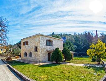 Vintage Villa