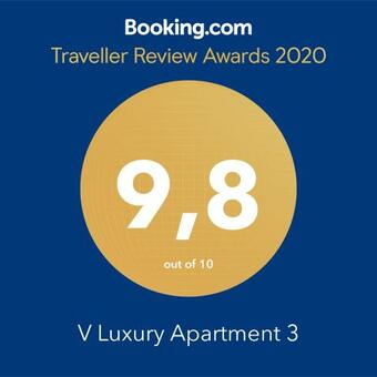 V Luxury Apartment 3